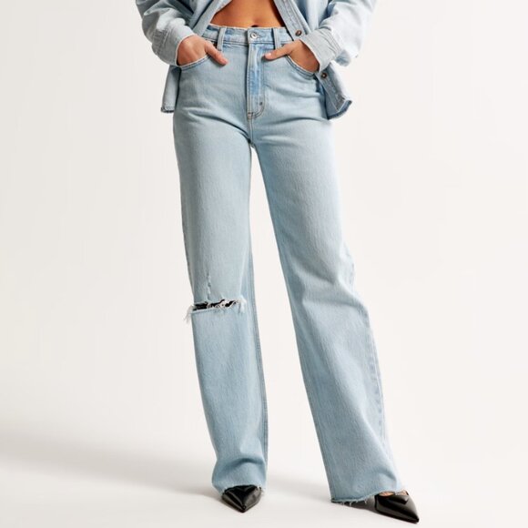Abercrombie & Fitch High Rise 90s Relaxed Jean Light Wash Size 31R Curve Love - Picture 1 of 4